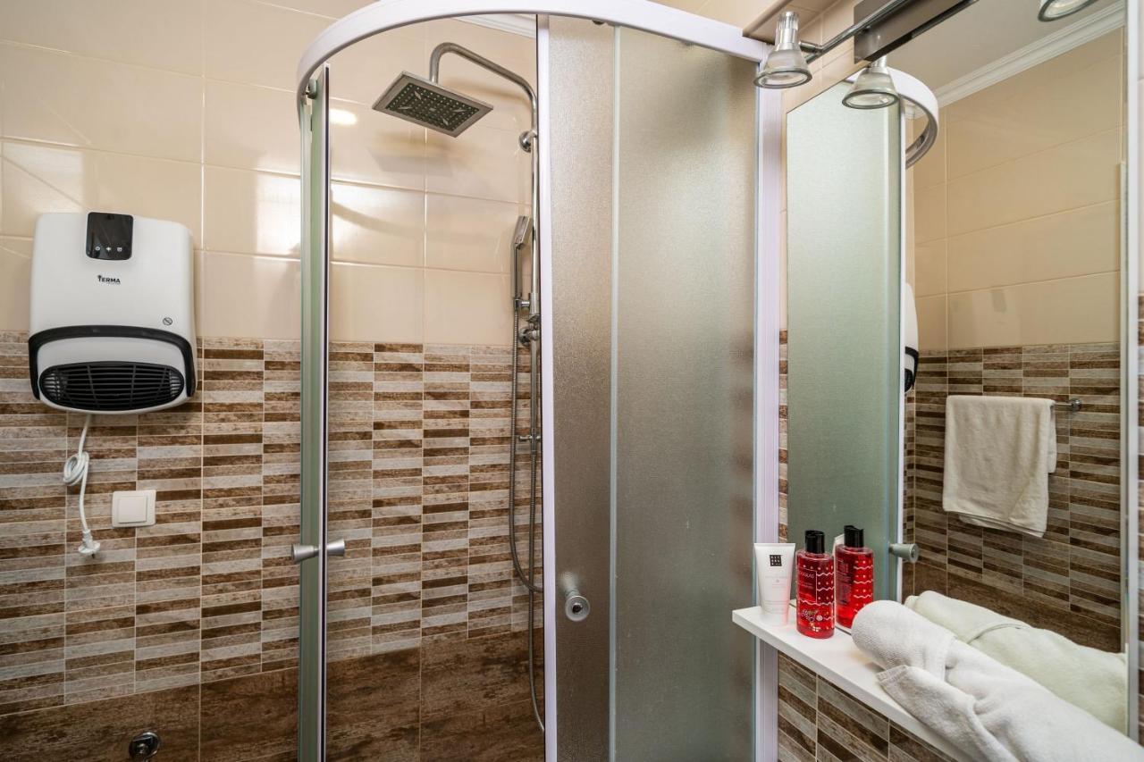 Apartmani Niki Zvekovica 察夫塔特 外观 照片